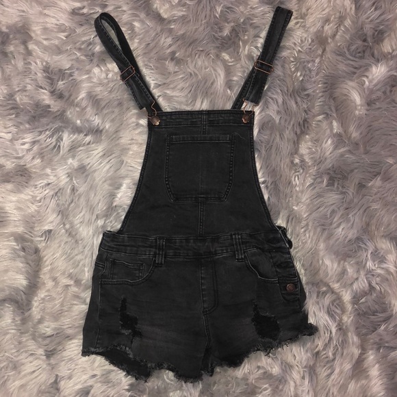 Forever 21 Denim - Forever 21 black cutoff overall shorts Sz 25